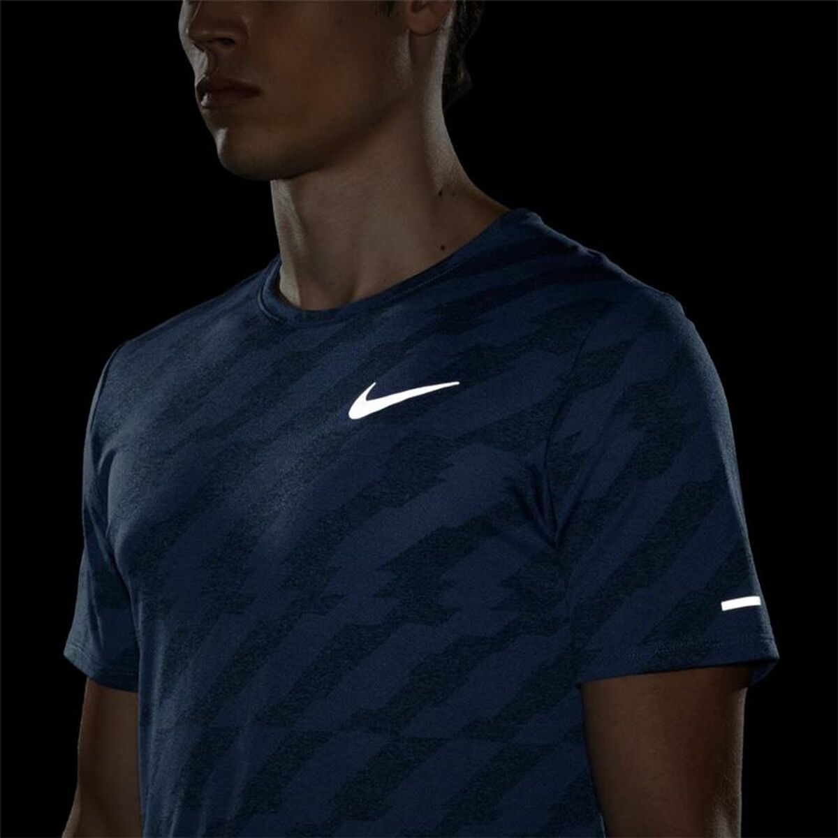 Nike Dri-FIT Miler Future Fast Men's T-Shirt - Blue - product image 14