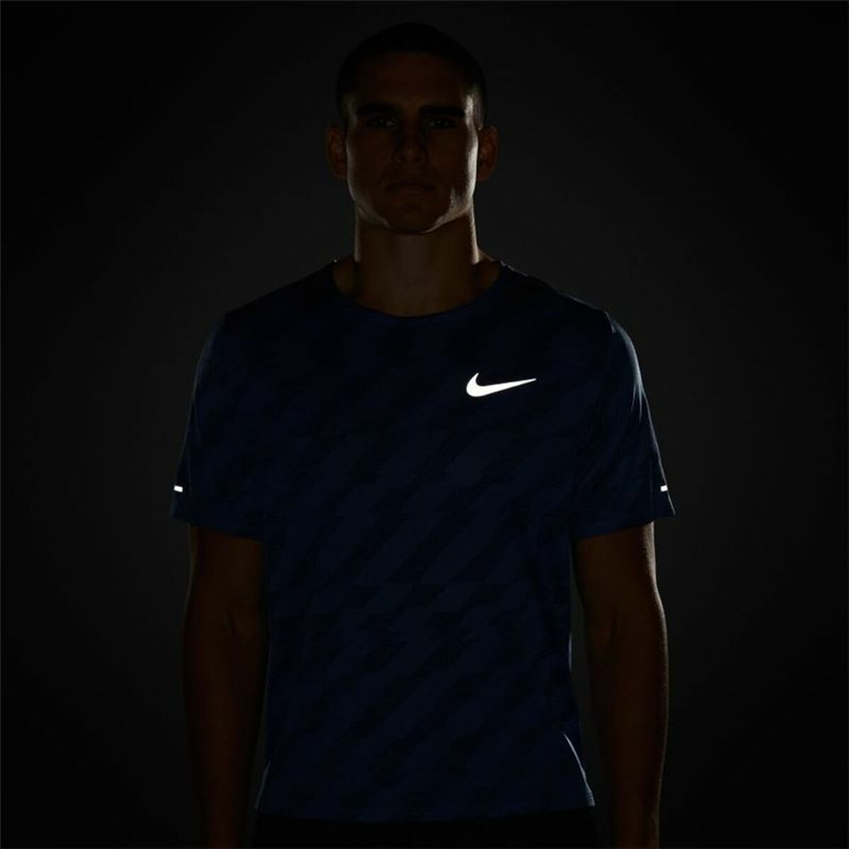 Nike Dri-FIT Miler Future Fast Men's T-Shirt - Blue - product image 10