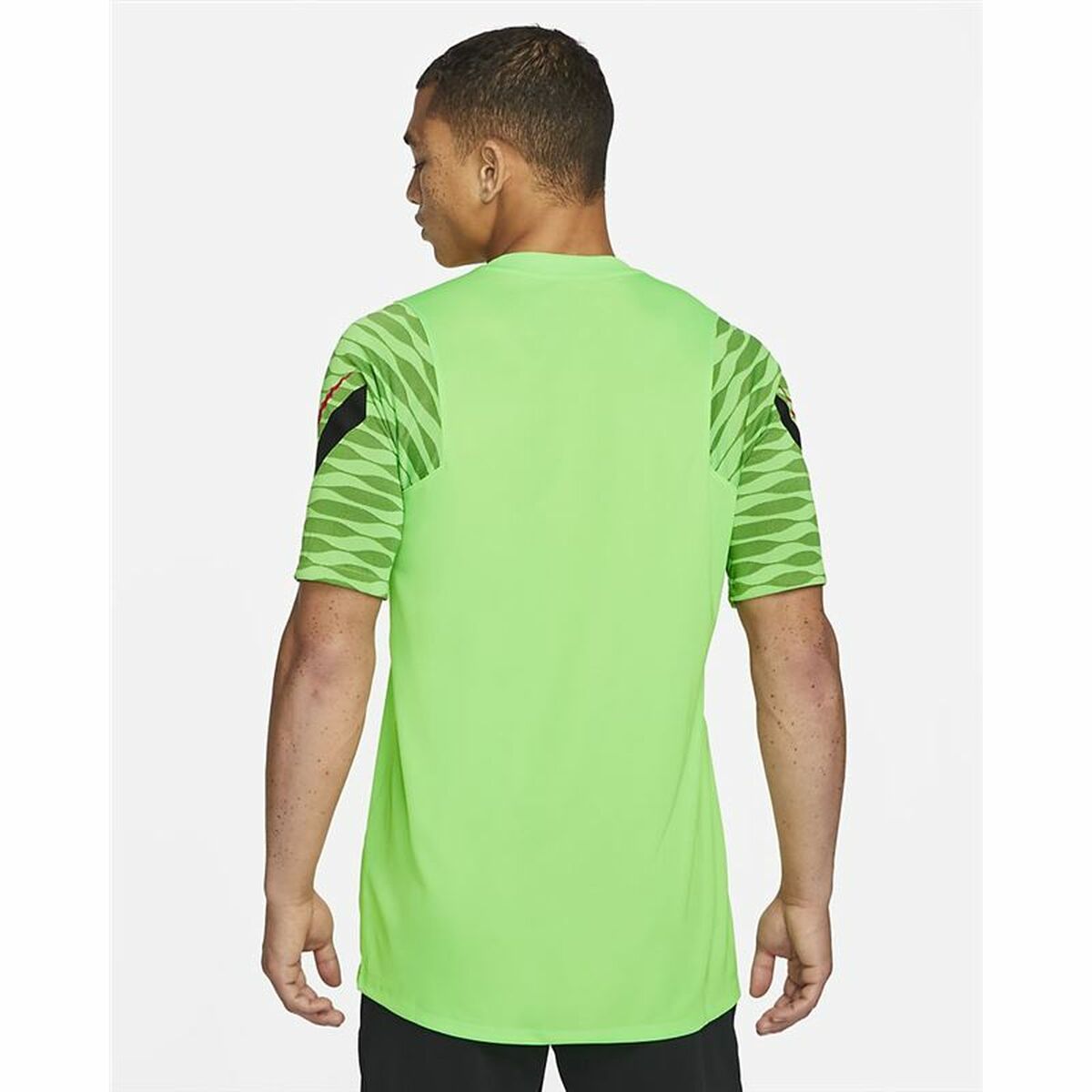 Nike Short-sleeved Dri-FIT Strike Men's Football Shirt - Green - product image 5