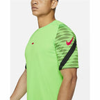 Nike Short-sleeved Dri-FIT Strike Men's Football Shirt - Green - product image 4