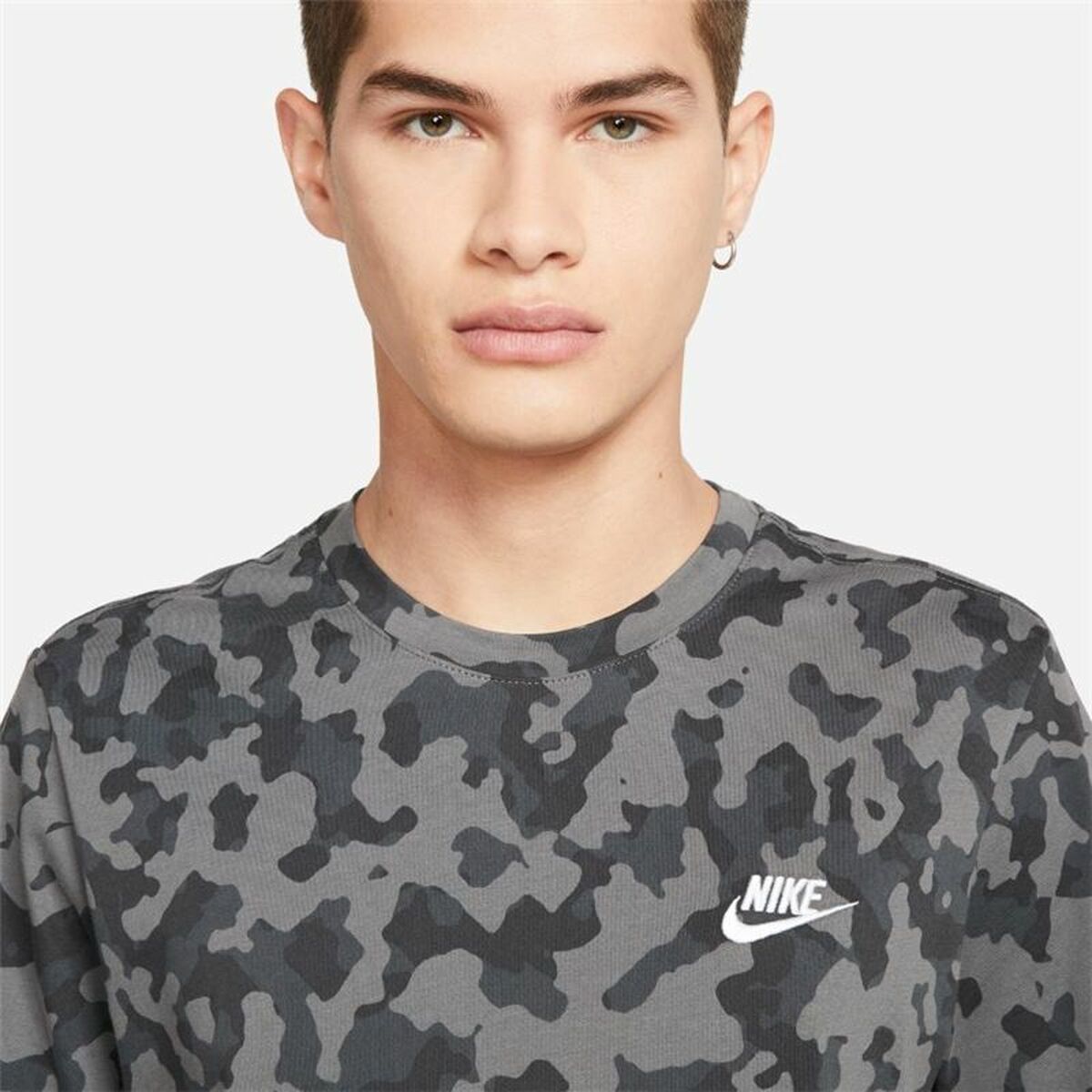 Nike Sportswear Men's T-Shirt - Dark Grey - product image 3