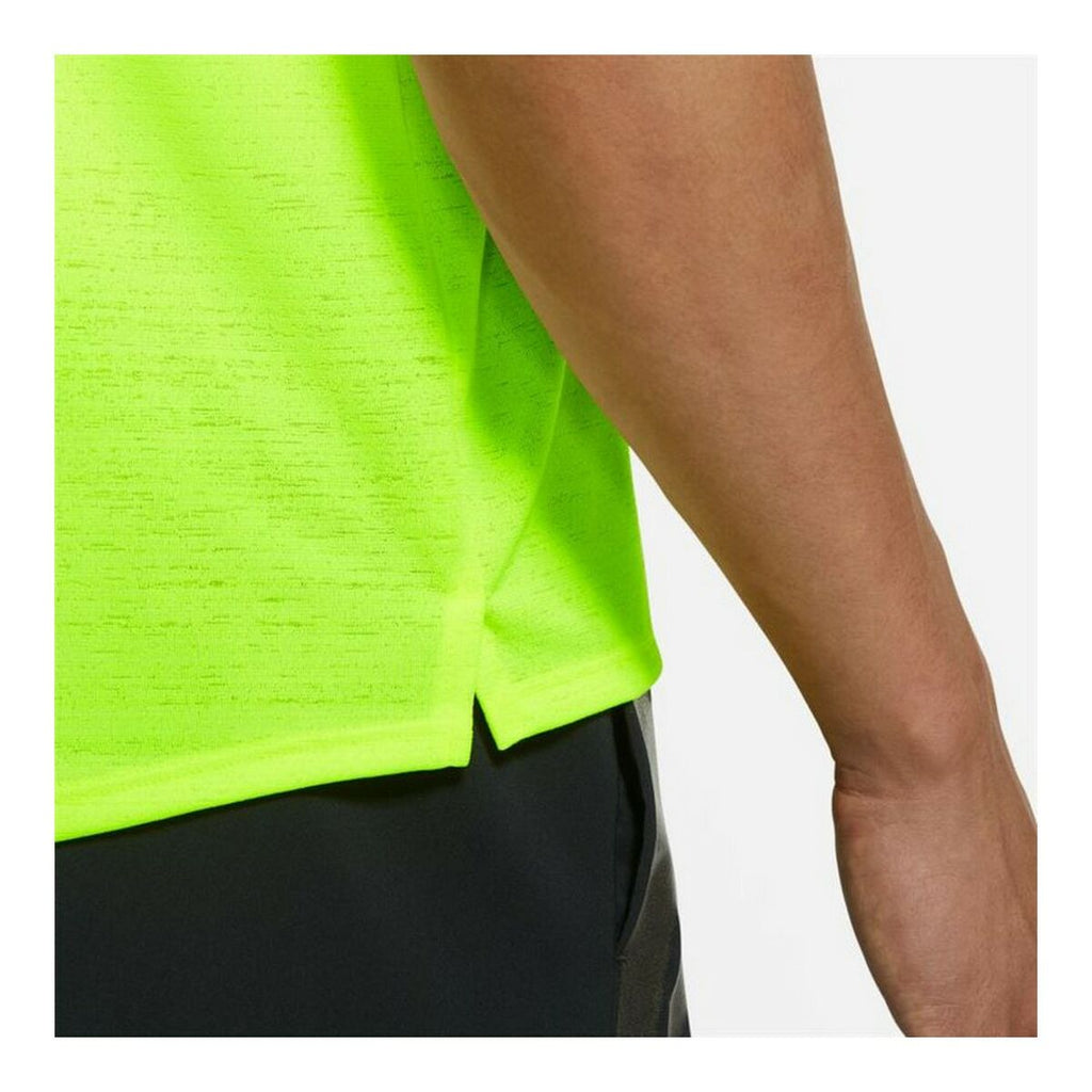 Nike Short-sleeve Dri-FIT Miler Men's T-Shirt - Yellow - product image 4