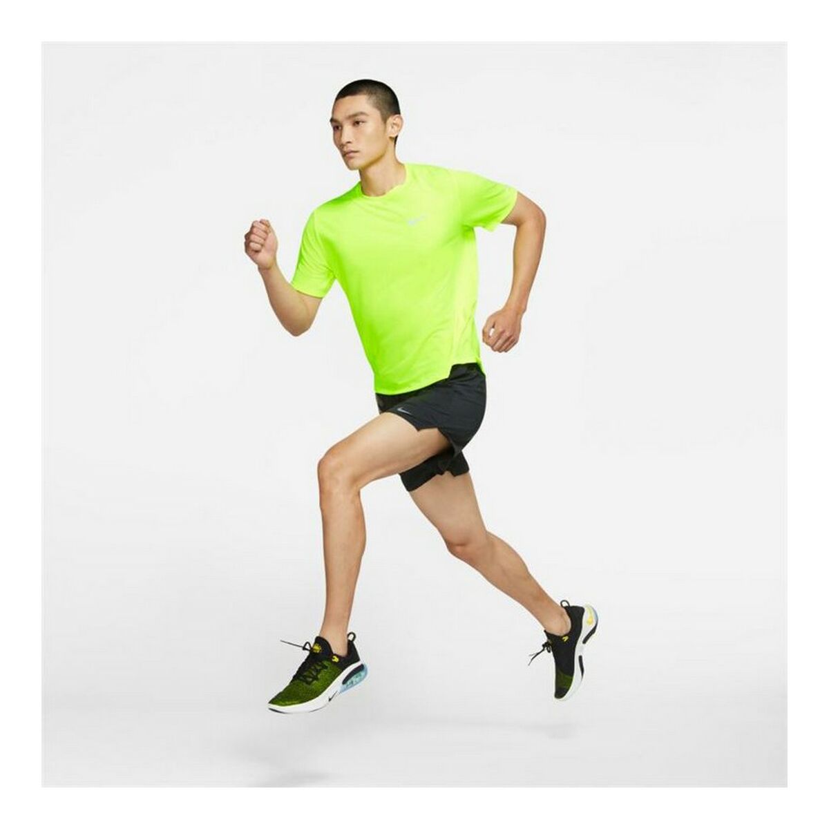 Nike Short-sleeve Dri-FIT Miler Men's T-Shirt - Yellow - product image 3