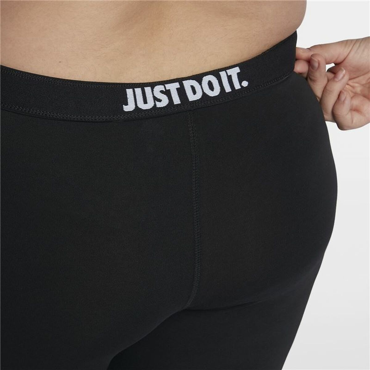 Nike Women's Leggings - Black - product image 19