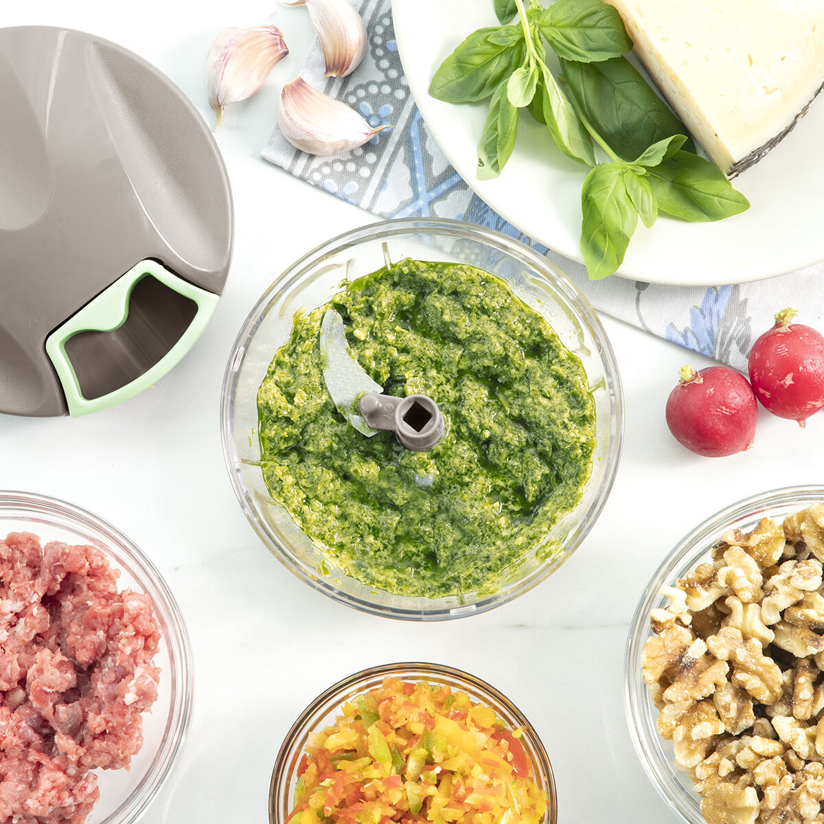 InnovaGoods Manueller Mini-Zerkleinerer mit Zugseil Spinop – Produktansicht 2