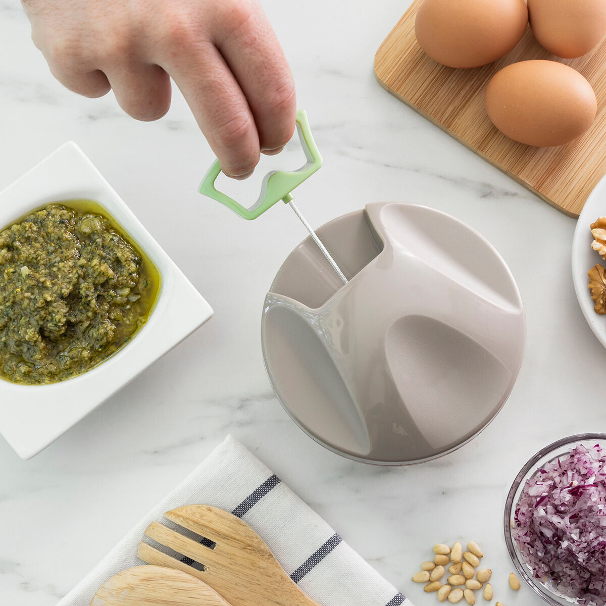 InnovaGoods Manueller Mini-Zerkleinerer mit Zugseil Spinop – Ansicht 5