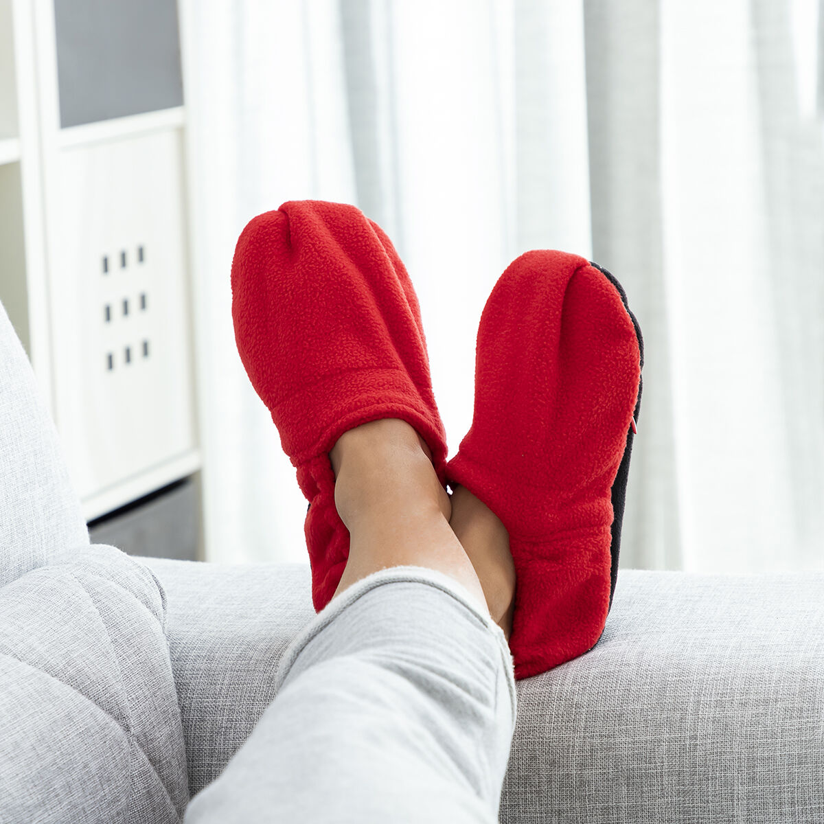 InnovaGoods Microwavable Heated Slippers Rot – Produktansicht 2