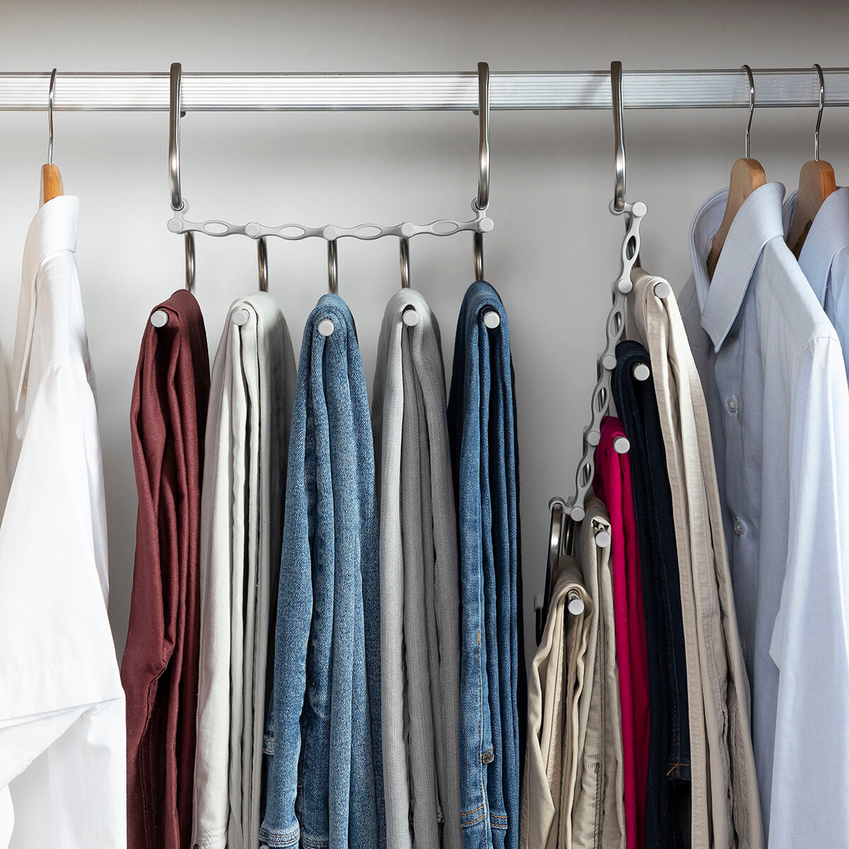 InnovaGoods 5-in-1 Multiple Trouser Hanger Havser – Produktansicht 3