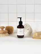 BYAG. Seidiges Körperserum – Spices & Sandalwood – Produktansicht 5