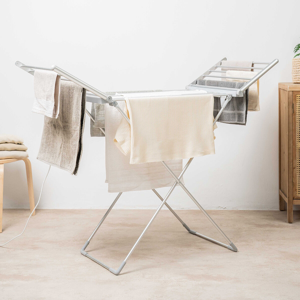 Foldable Electric Clothes Trockner mit Wings, Touch Screen, Timer, & Temperature Steuerung – Produktansicht 1